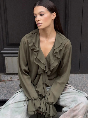 Смотреть образы с Блуза (артикул 462955460)