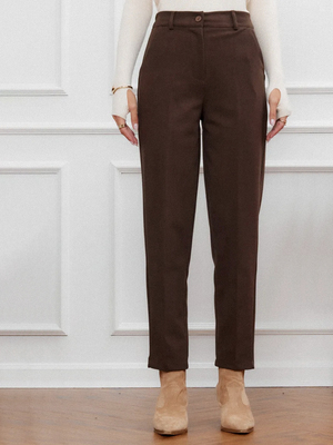 Смотреть модные образы с валберриз с Брюки (артикул 451768192)