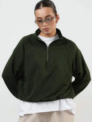 Смотреть модные образы с валберриз с Свитшот (артикул 559252194)