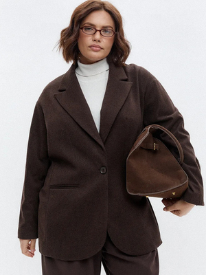 Смотреть модные образы с валберриз с Пиджак (артикул 434501296)