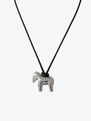 Смотреть модные образы с валберриз с Подвеска (артикул 681817760)