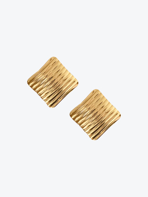 Смотреть модные образы с валберриз с Серьги (артикул 424740027)