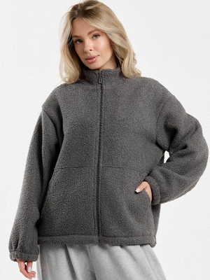 Смотреть модные образы с валберриз с Толстовка (артикул 557695214)