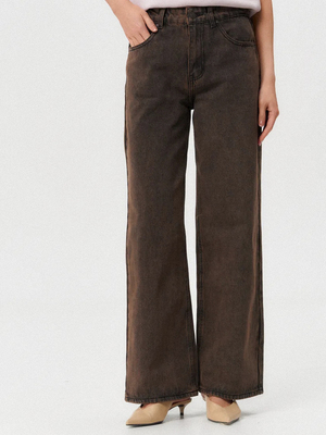 Смотреть модные образы с валберриз с Джинсы (артикул 741291965)