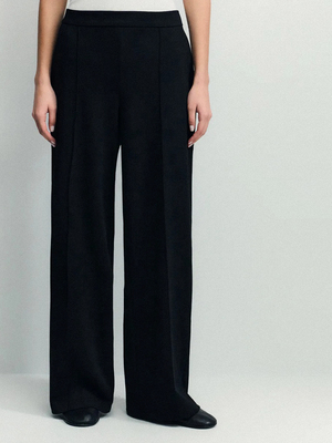 Смотреть образы с Брюки (артикул 785904107)