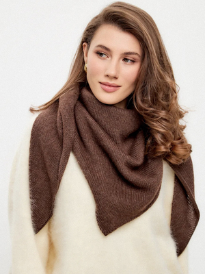 Смотреть модные образы с валберриз с Шарф (артикул 287031255)