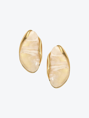 Смотреть модные образы с валберриз с Серьги (артикул 550781834)