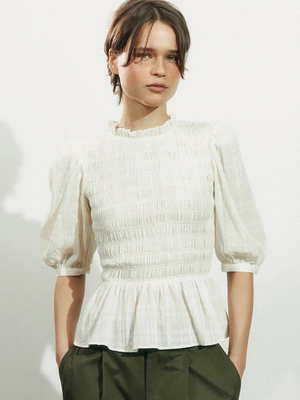 Смотреть модные образы с валберриз с Блуза (артикул 883878207)