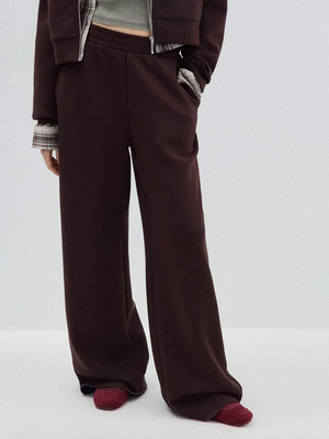 Смотреть модные образы с валберриз с Брюки (артикул 724749996)