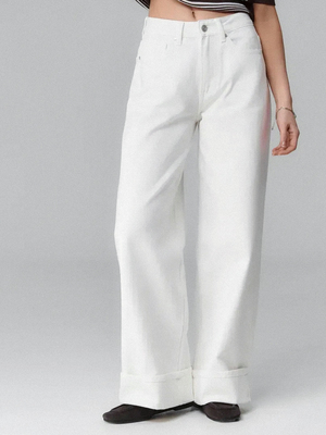 Смотреть модные образы с валберриз с Джинсы (артикул 756870406)