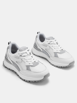 Смотреть образы с Кроссовки (артикул 642094763)