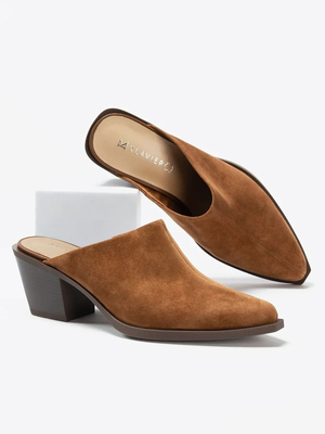 Смотреть модные образы с валберриз с Мюли (артикул 706218187)